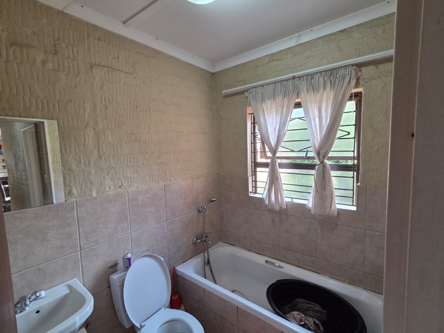 3 Bedroom Property for Sale in Lourierpark Free State